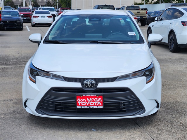 2024 Toyota Corolla LE photo 2