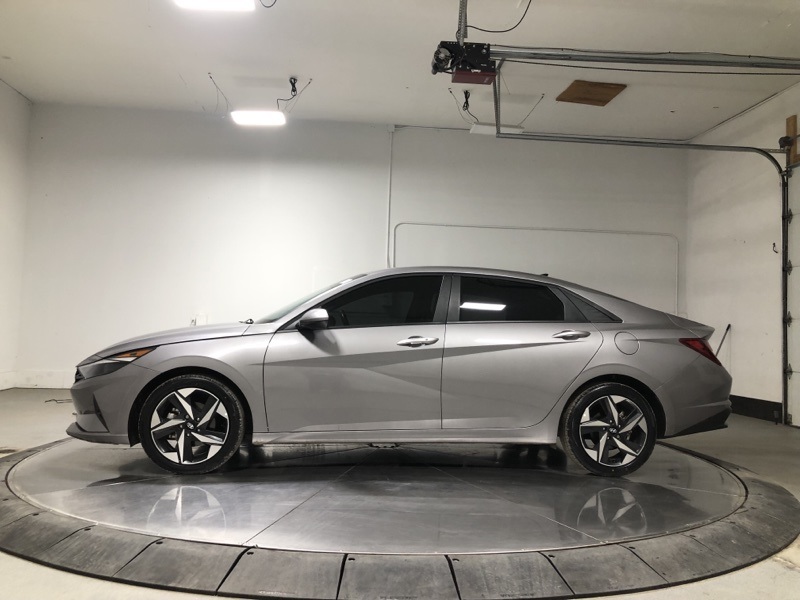 Used 2023 Hyundai Elantra Sedan
