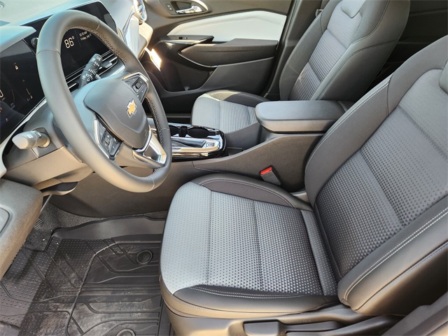 2025 Cypress Gray Chevrolet Trax LT FWD SUV