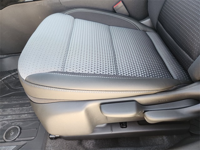 2025 Cypress Gray Chevrolet Trax LT FWD SUV