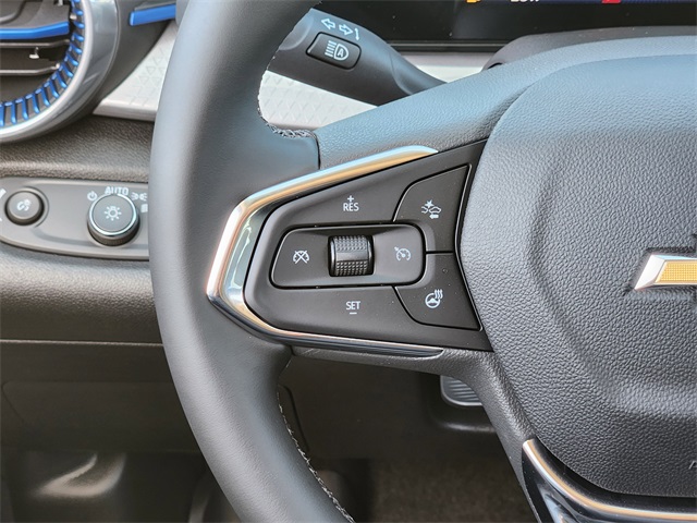 2025 Cypress Gray Chevrolet Trax LT FWD SUV
