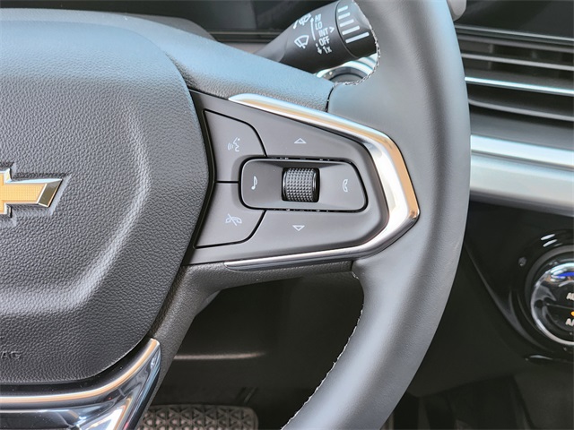 2025 Cypress Gray Chevrolet Trax LT FWD SUV