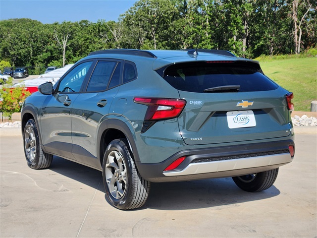 2025 Cypress Gray Chevrolet Trax LT FWD SUV