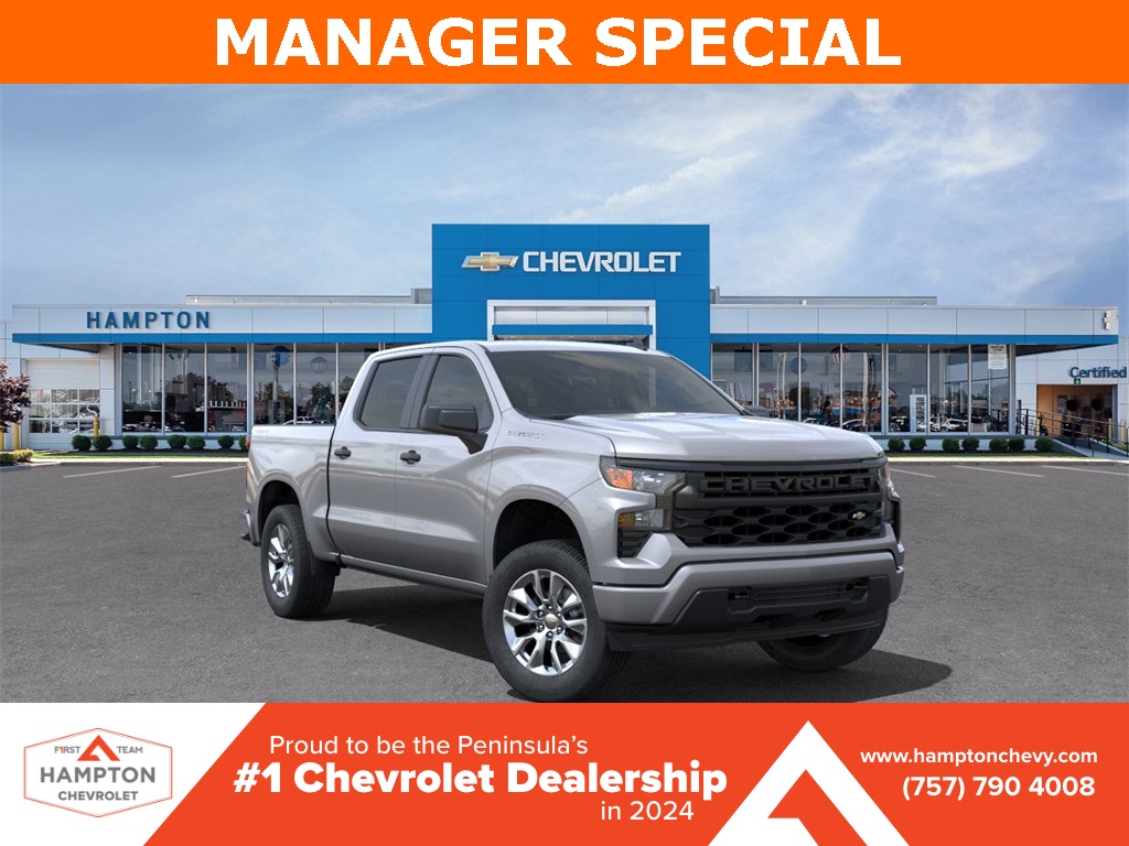 2025 Chevrolet Silverado 1500 Custom 4D Crew Cab 4WD
