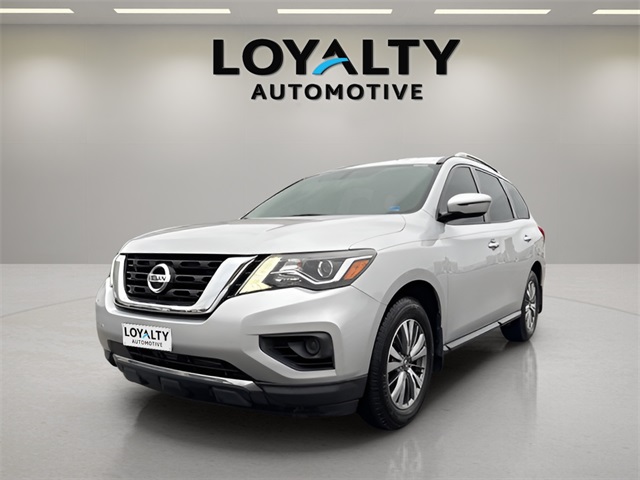 2019 Nissan Pathfinder S's photo