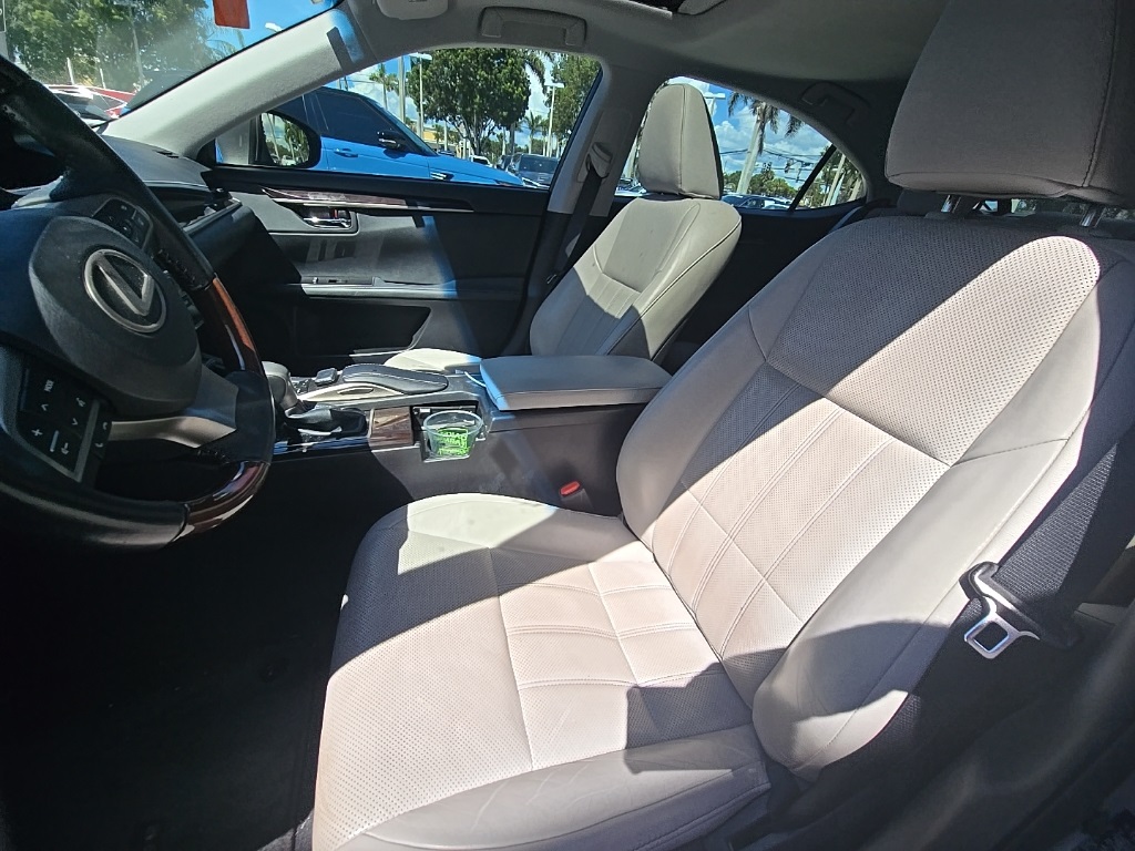 2018 Lexus ES 350 photo 13