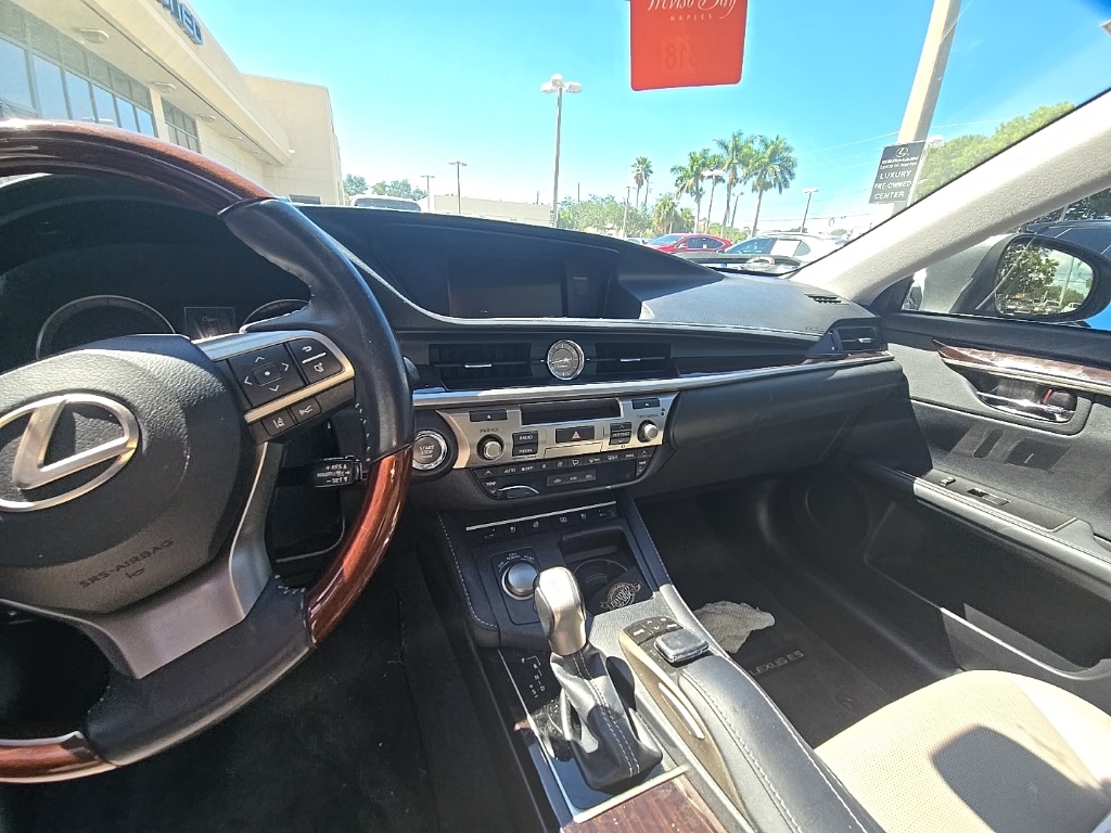 2018 Lexus ES 350 photo 17