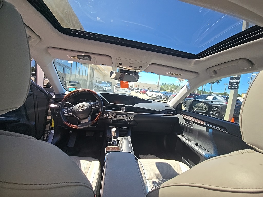 2018 Lexus ES 350 photo 20