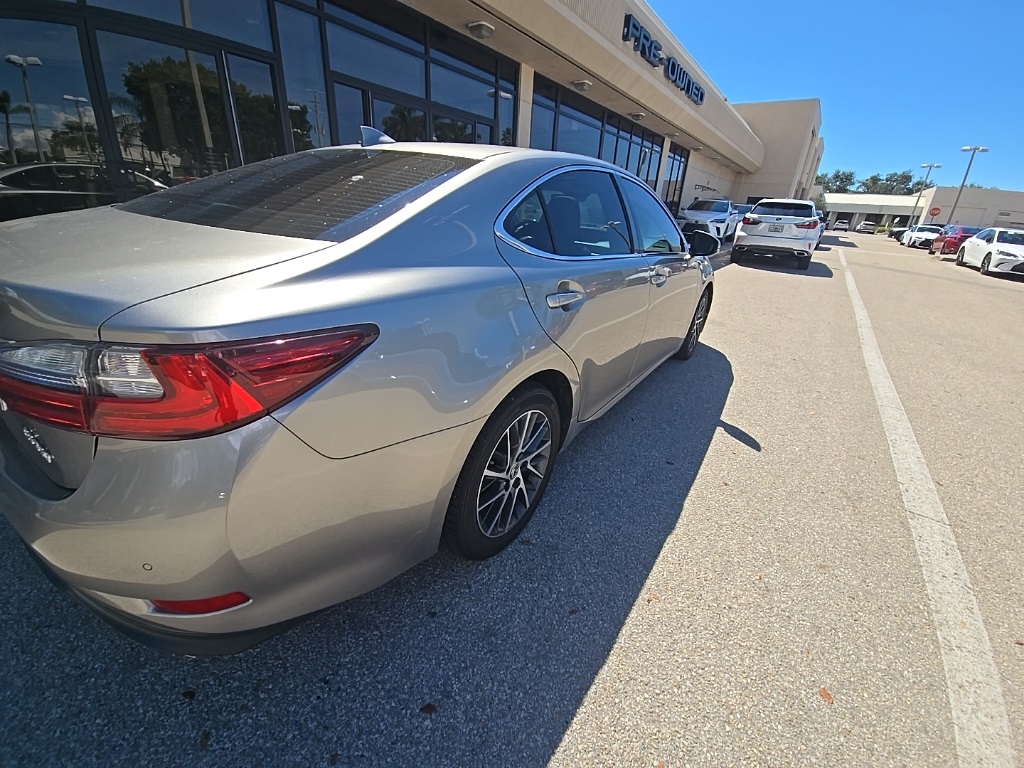 2018 Lexus ES 350 photo 6