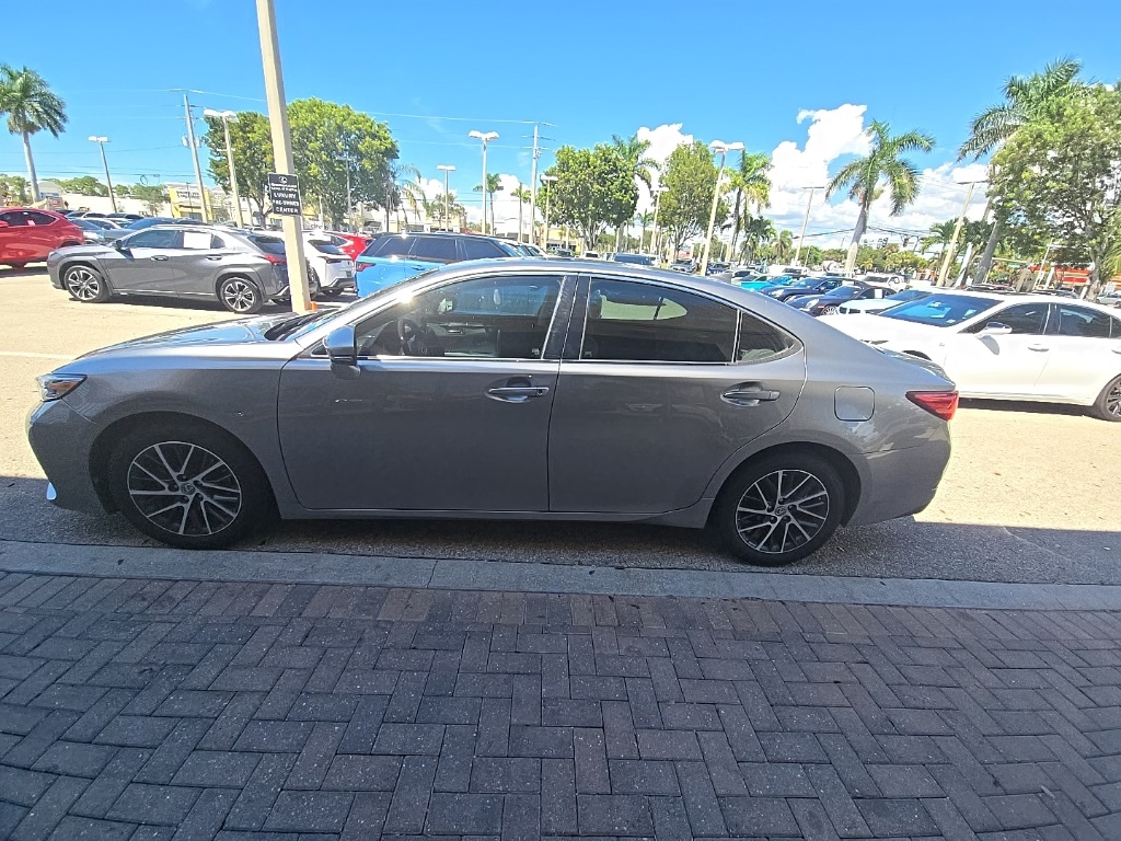 2018 Lexus ES 350 photo 9