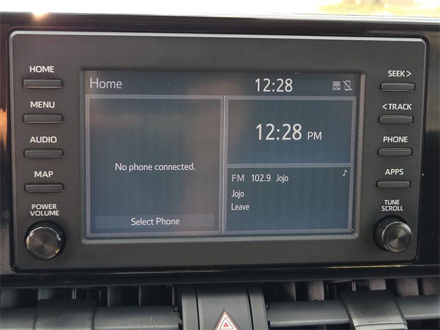 2019 Toyota RAV4 LE photo 17