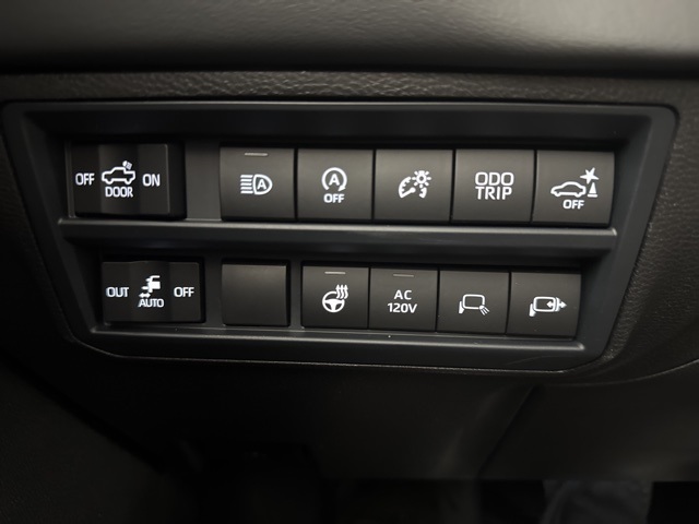 2026 Toyota Tundra Platinum CrewMax photo 20