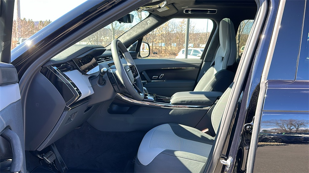 new 2025 Land Rover Range Rover Sport car, priced at $187,925