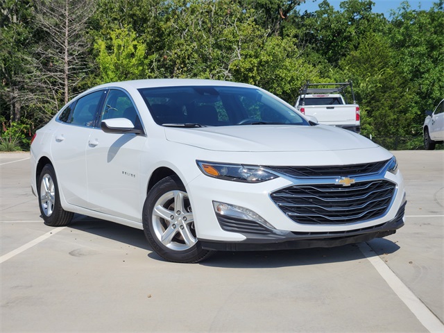 2024 Summit White Chevrolet Malibu LT FWD Sedan