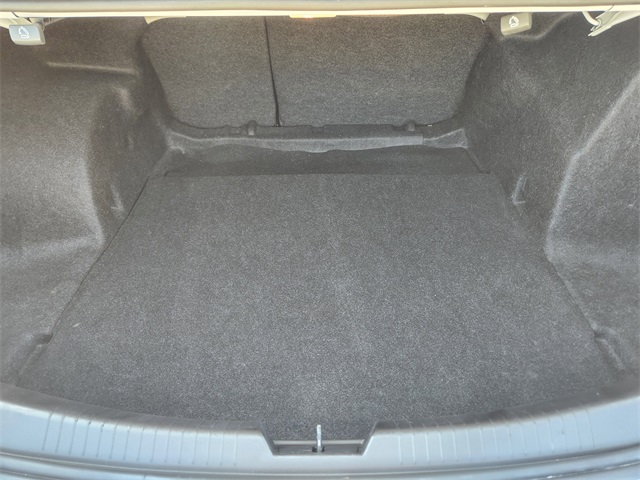 2024 Summit White Chevrolet Malibu LT FWD Sedan