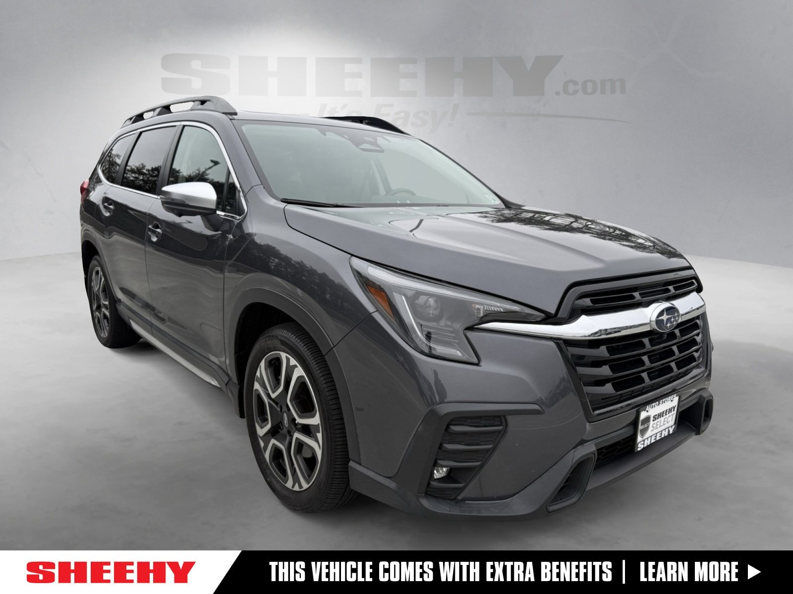 2023 Subaru Ascent Limited's photo