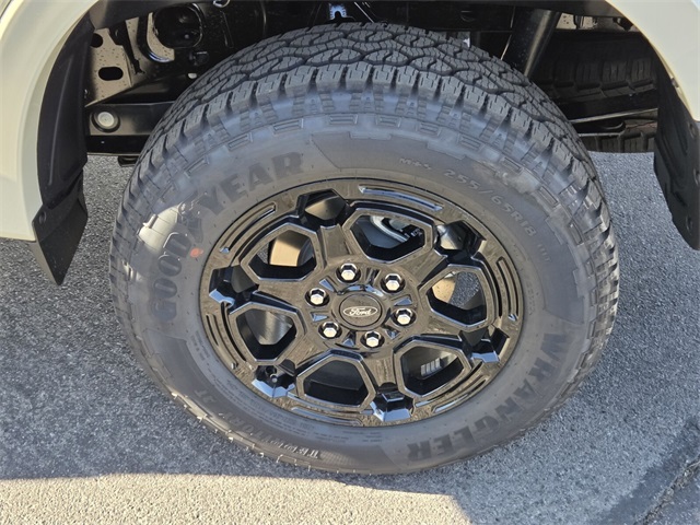 New 2025 Ford Ranger XLT 4D Crew Cab