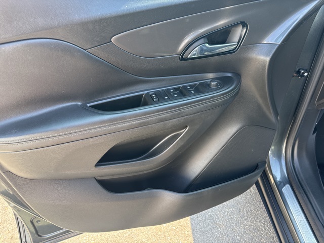 2017 Buick Encore Preferred photo 11