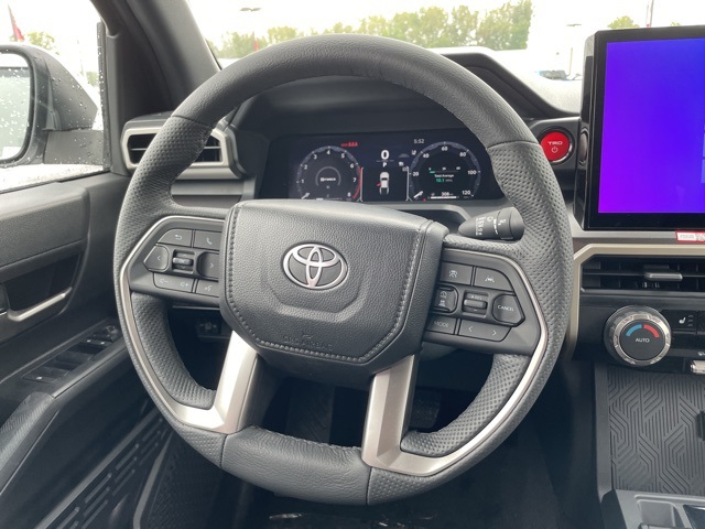 2025 Toyota Tacoma TRD Off-Road Double Cab photo 12