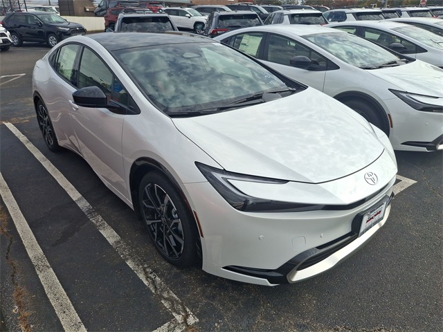 2026 Toyota Prius XSE's photo