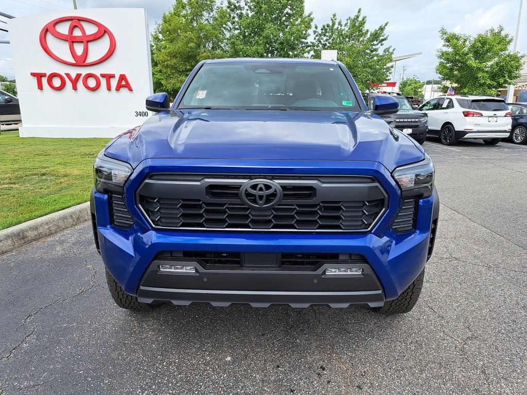 2025 Toyota Tacoma TRD Off-Road Double Cab photo 3