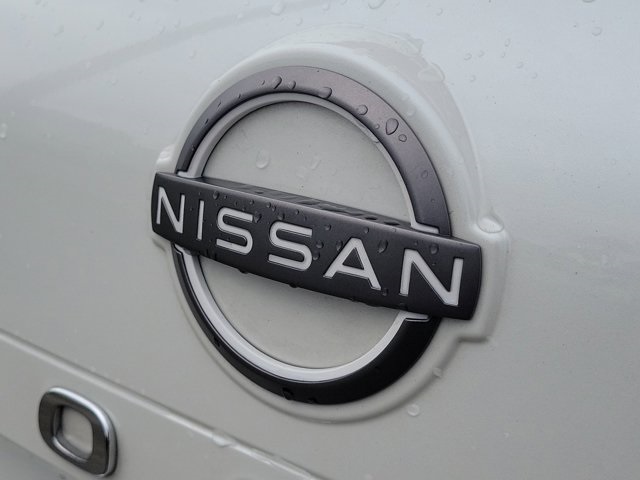 2023 Pearl White Tricoat Nissan Rogue SV FWD SUV