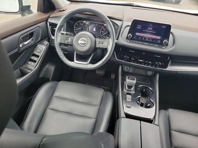 2023 Pearl White Tricoat Nissan Rogue SV FWD SUV