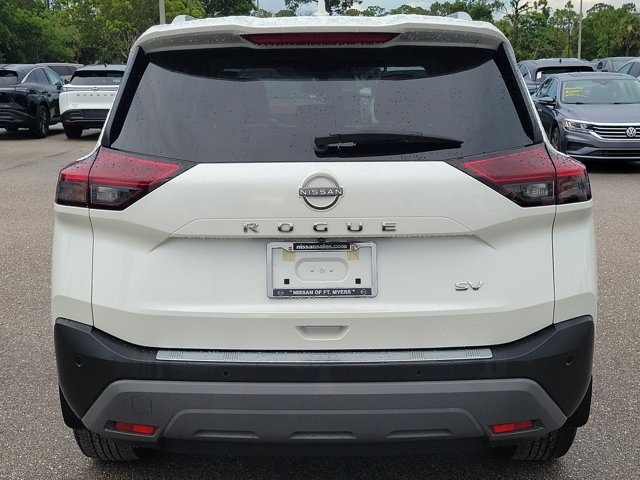2023 Pearl White Tricoat Nissan Rogue SV FWD SUV