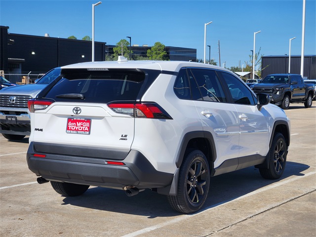 2025 Toyota RAV4 LE photo 2