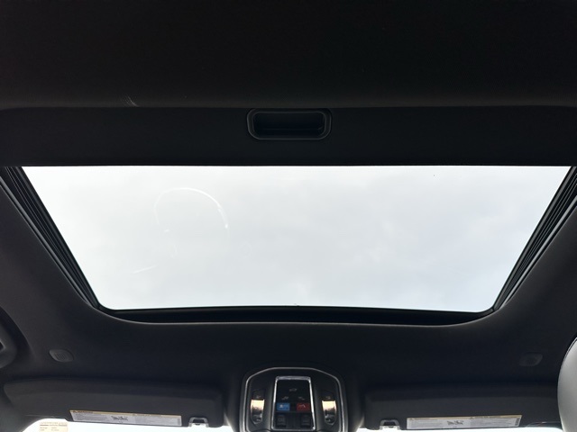 2023 Bright White Clearcoat Jeep Grand Cherokee L Altitude 4X4 SUV