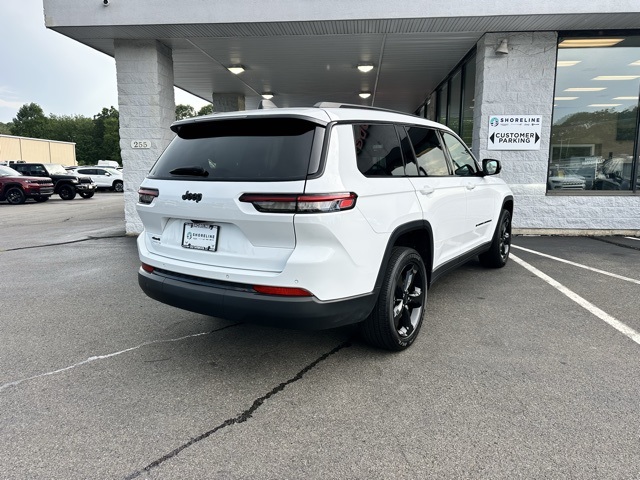 2023 Bright White Clearcoat Jeep Grand Cherokee L Altitude 4X4 SUV