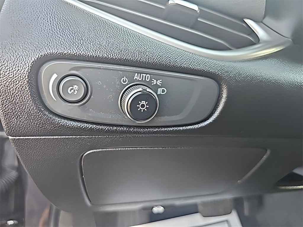 2022 Chevrolet Malibu 1LT photo 17