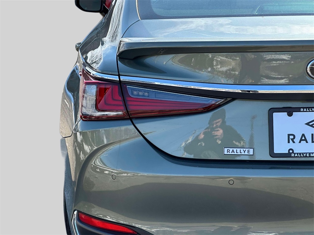used 2025 Lexus ES car, priced at $44,995