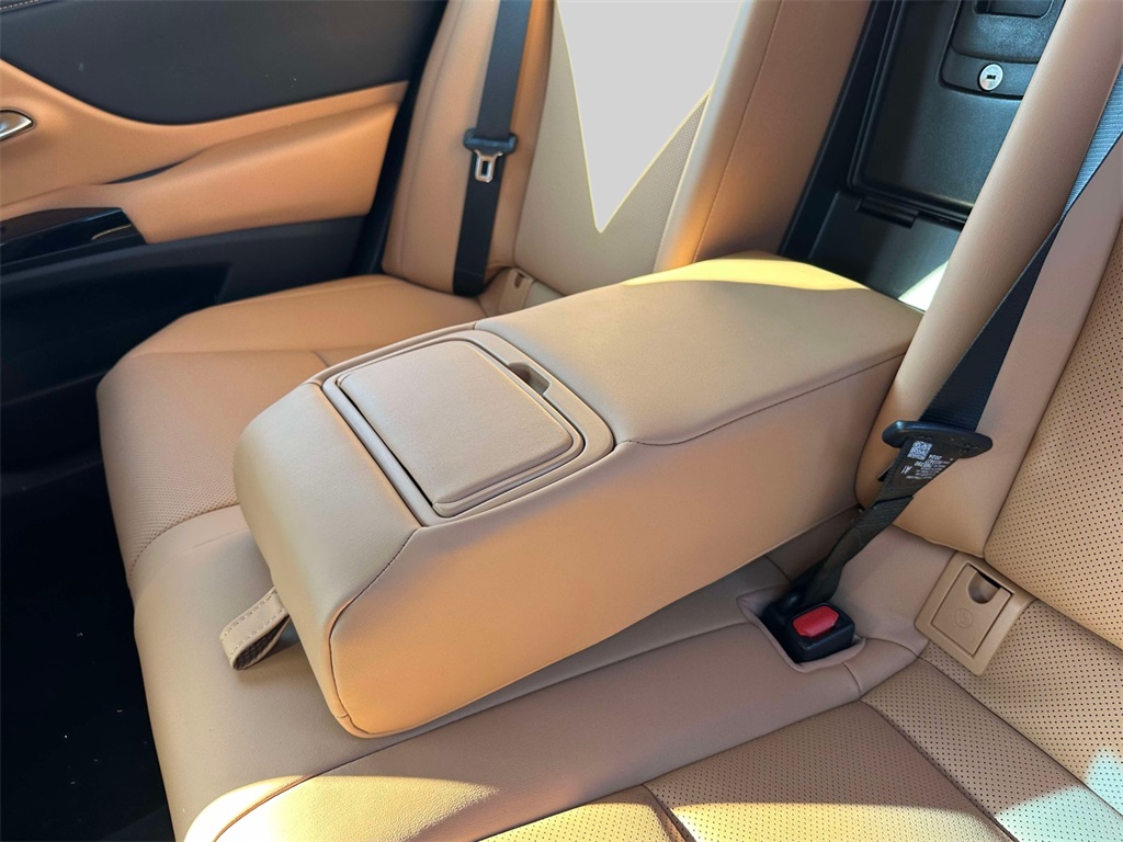 used 2025 Lexus ES car, priced at $44,995