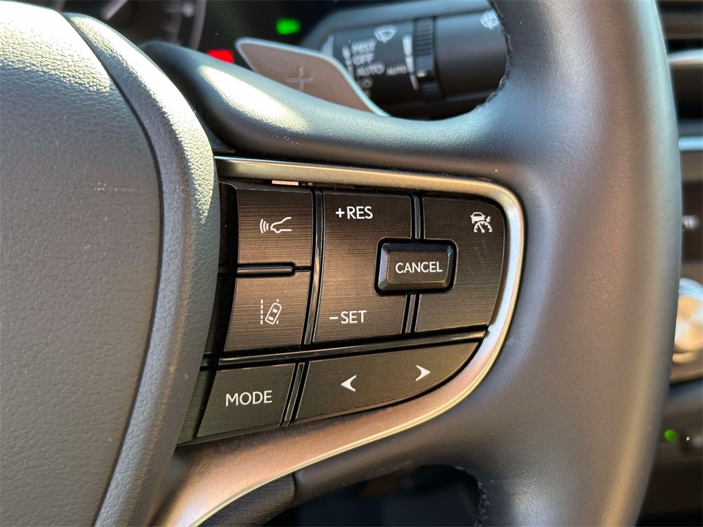 used 2025 Lexus ES car, priced at $44,995