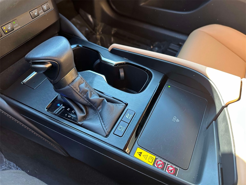 used 2025 Lexus ES car, priced at $44,995