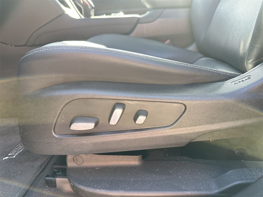 XT5 Premium Luxury