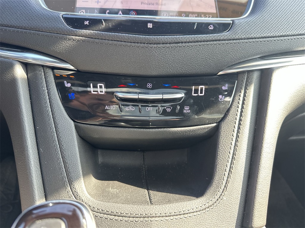 XT5 Premium Luxury
