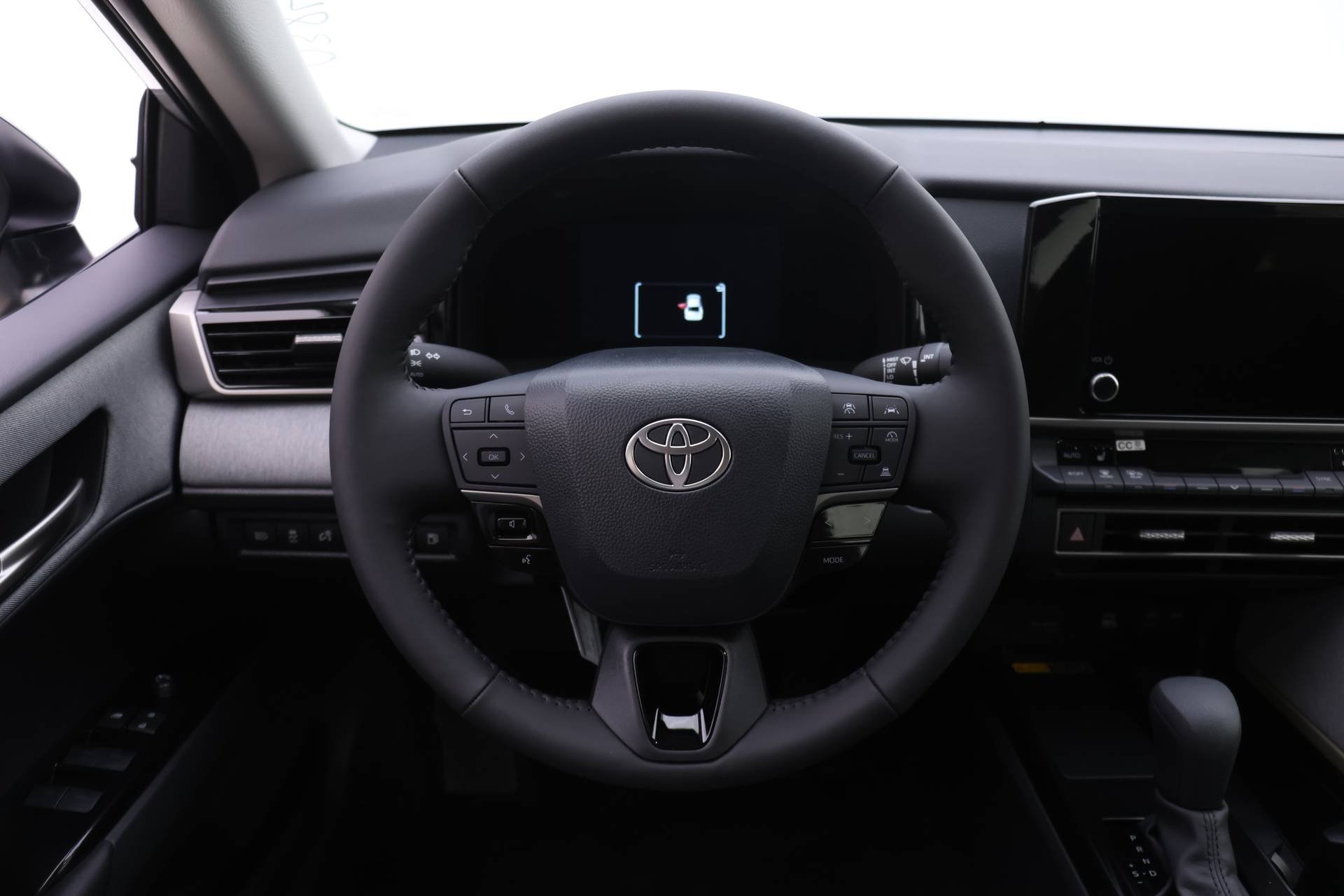 2026 Toyota Camry LE photo 10