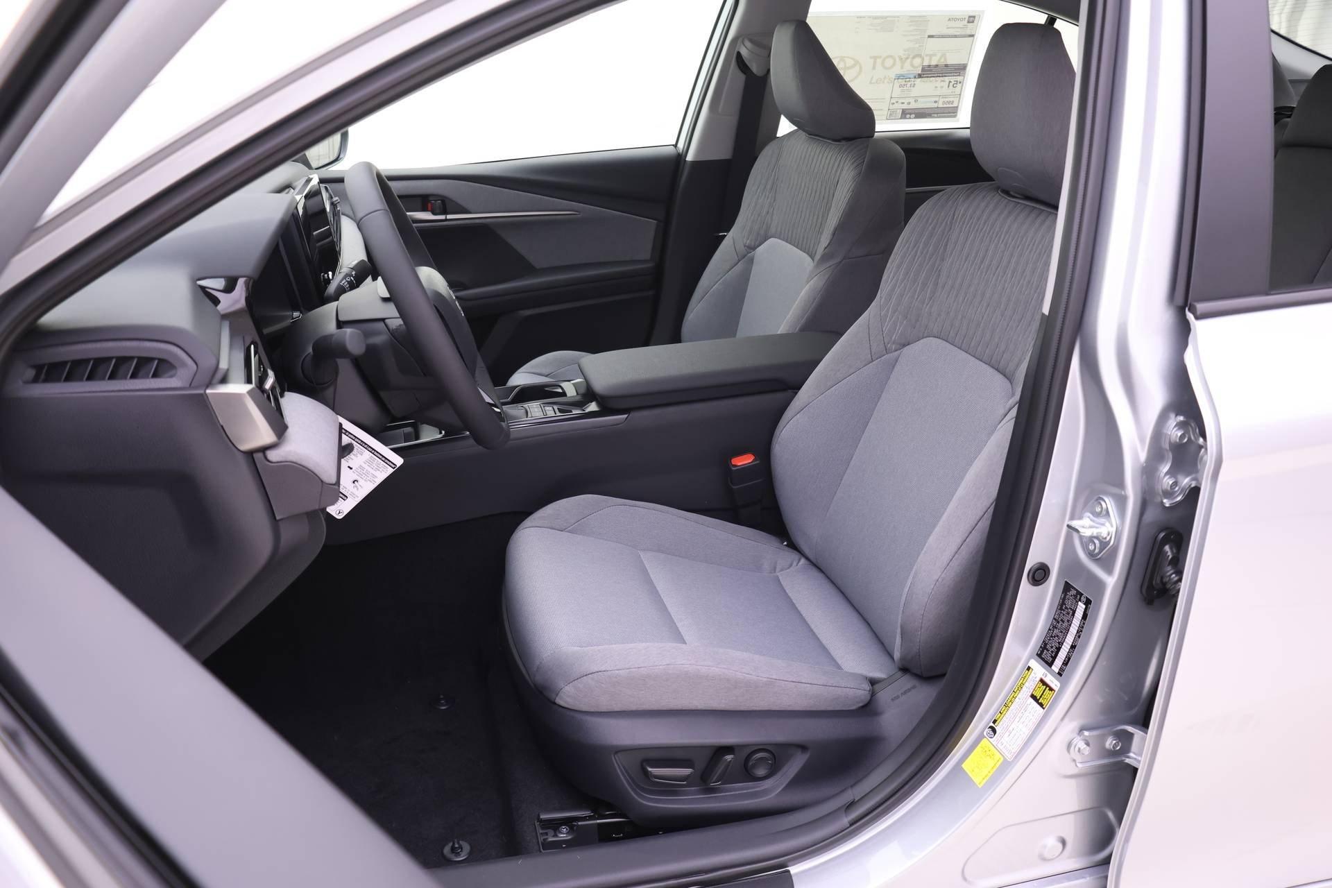 2026 Toyota Camry LE photo 2