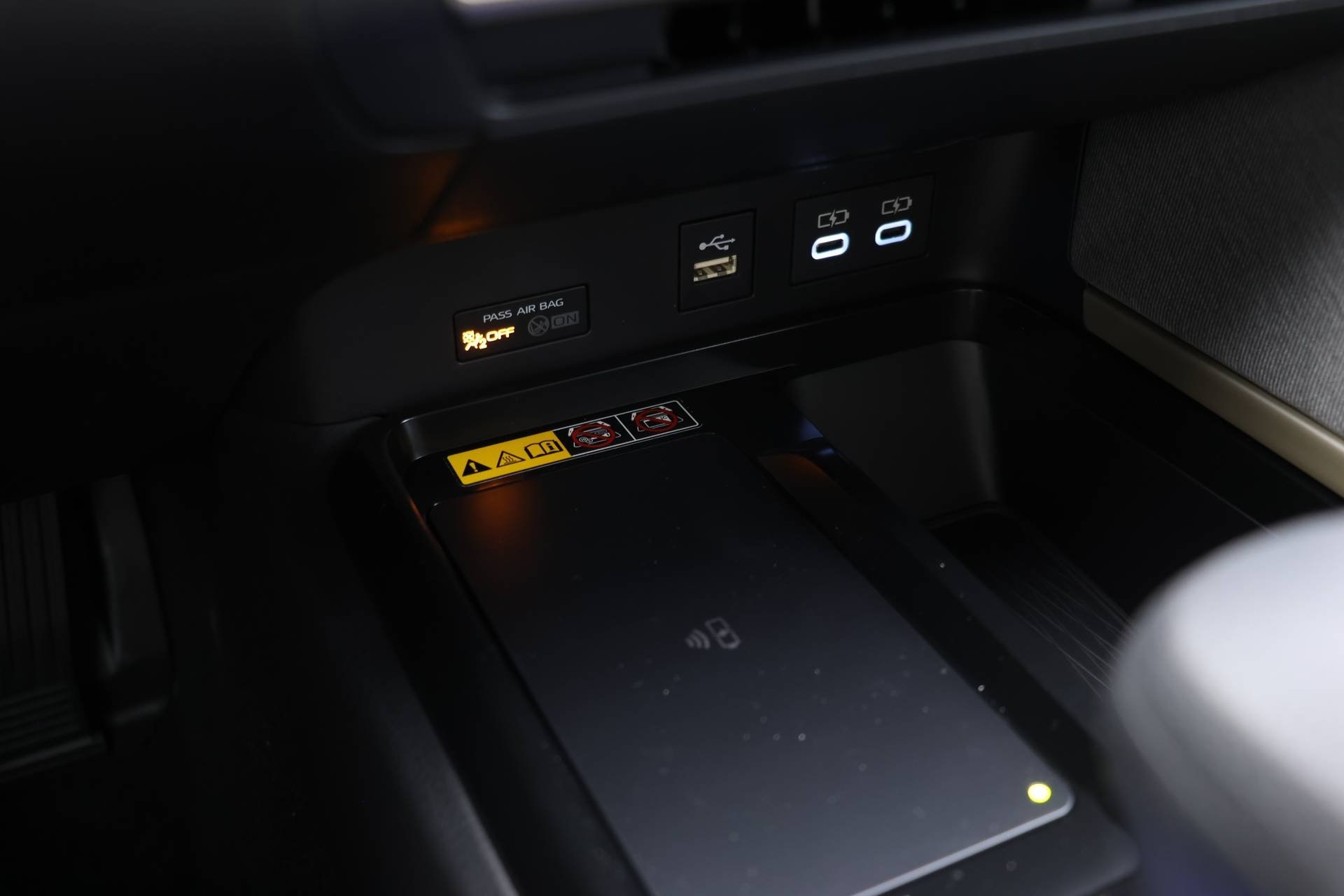 2026 Toyota Camry LE photo 4