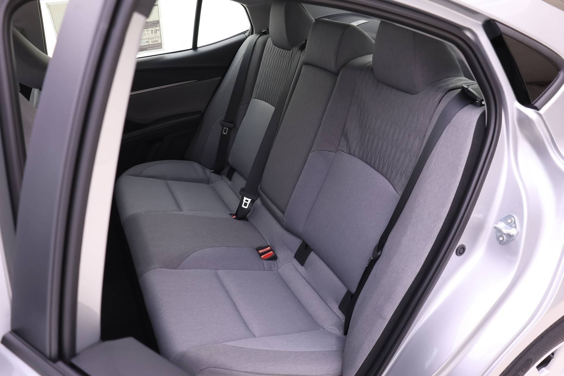 2026 Toyota Camry LE photo 7