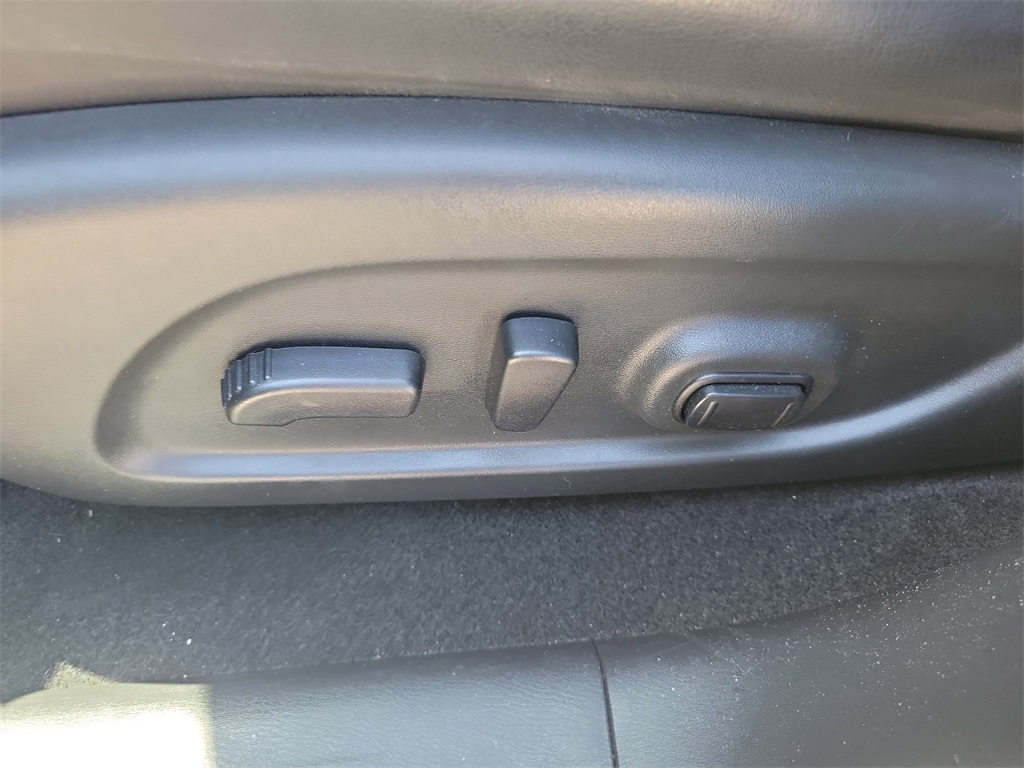 2020 Magnetic Black Pearl Nissan Pathfinder SL FWD SUV