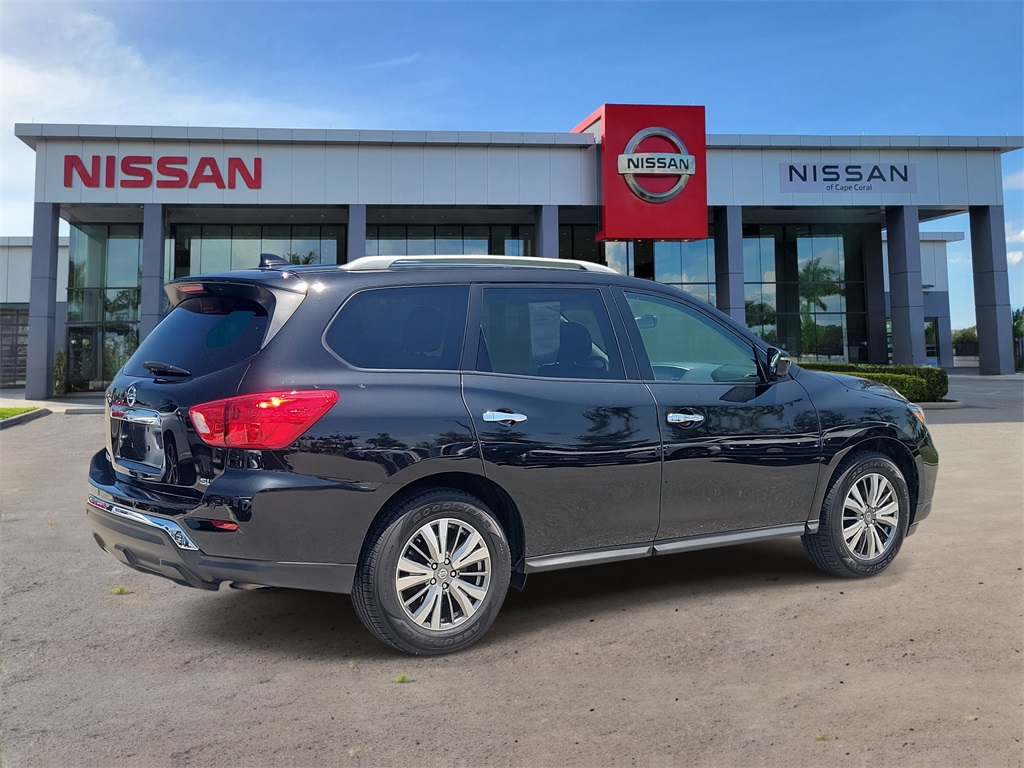 2020 Magnetic Black Pearl Nissan Pathfinder SL FWD SUV