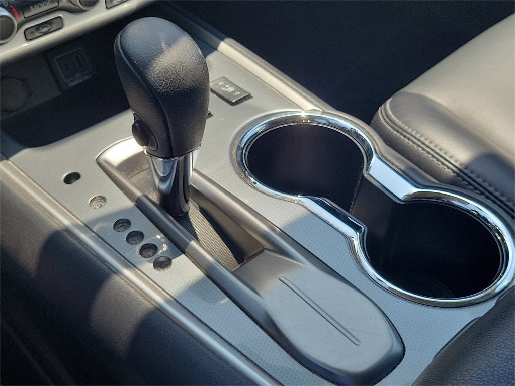 2020 Magnetic Black Pearl Nissan Pathfinder SL FWD SUV