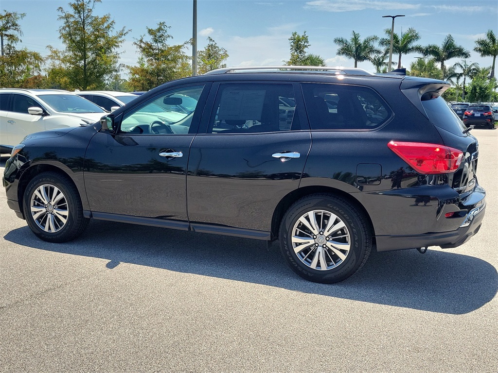 2020 Magnetic Black Pearl Nissan Pathfinder SL FWD SUV
