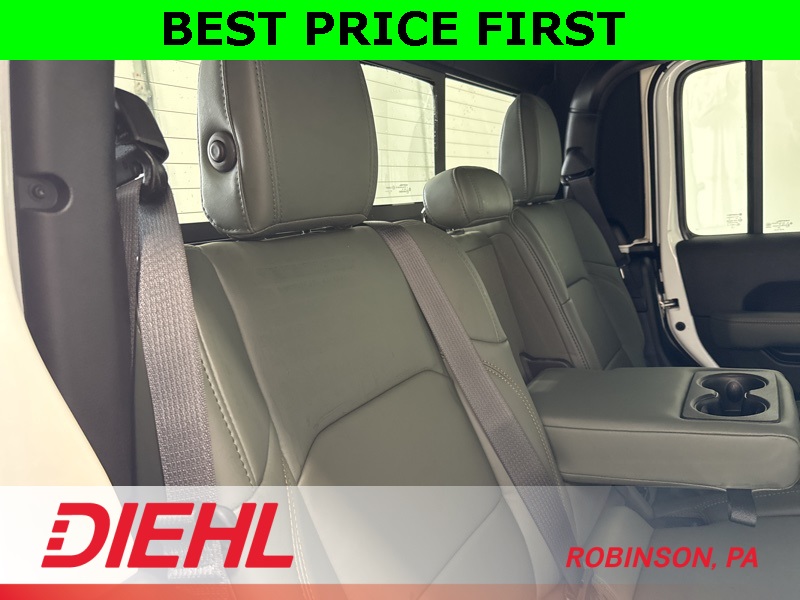 New 2025 Jeep Gladiator Truck
