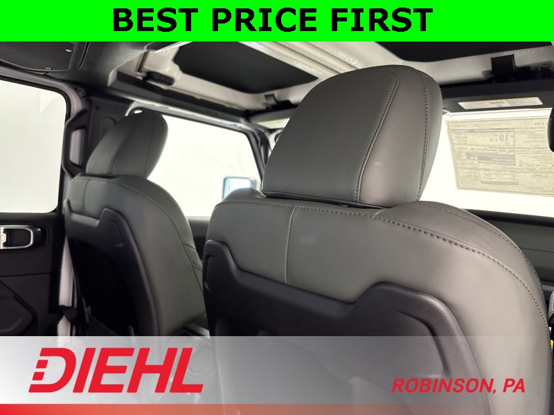 New 2025 Jeep Gladiator Truck