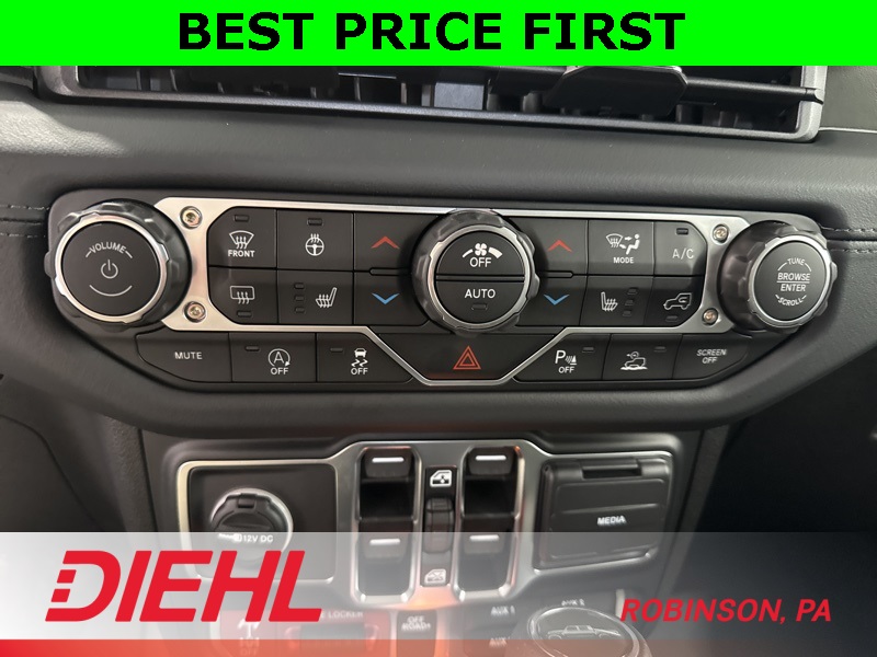 New 2025 Jeep Gladiator Truck