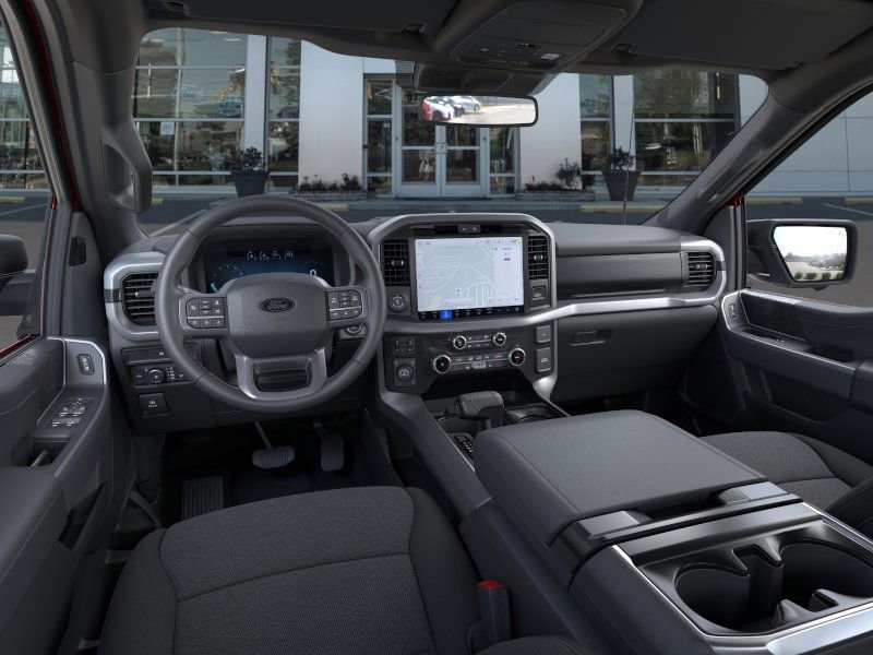 2025 Ford F-150 XLT photo 8
